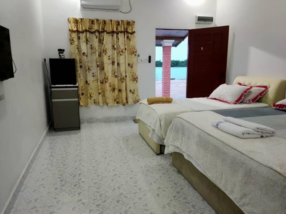 Roomstay Tokbah Demuara Kuala Besut Экстерьер фото